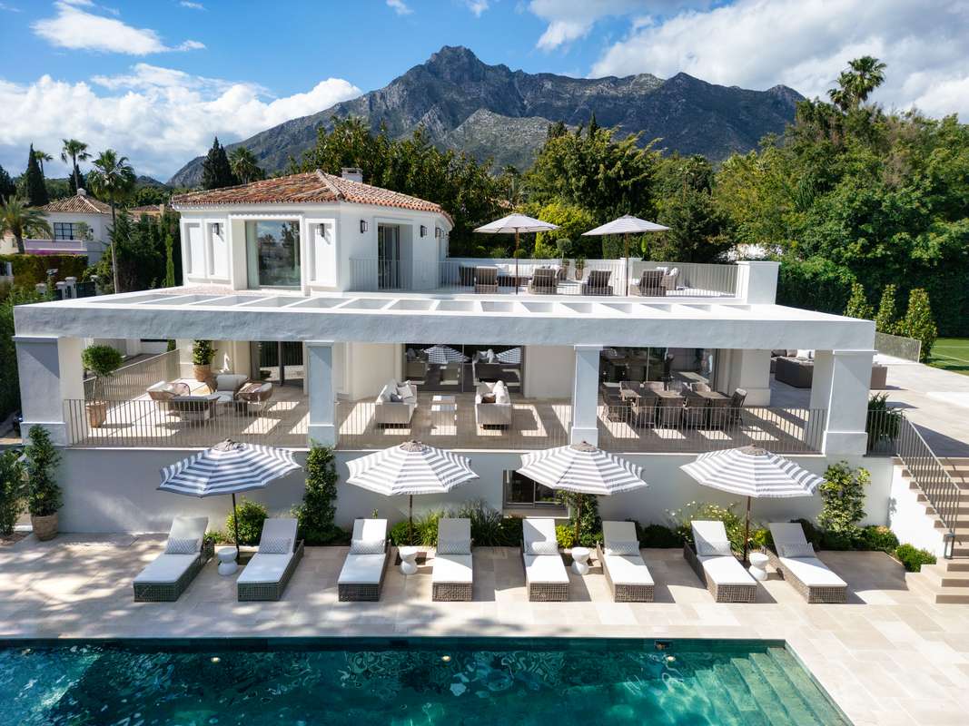 Villa Summer
