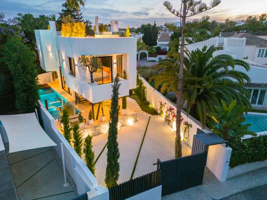 Villa Cypress
